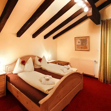 In Seefeld Near Rosshuette זיפלד אין טירול